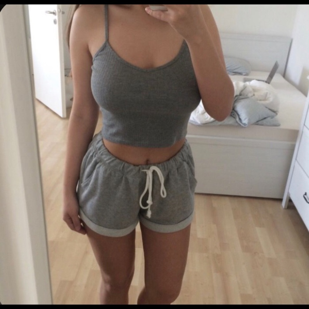 Sweatpants Shorts - Picture 3 of 6